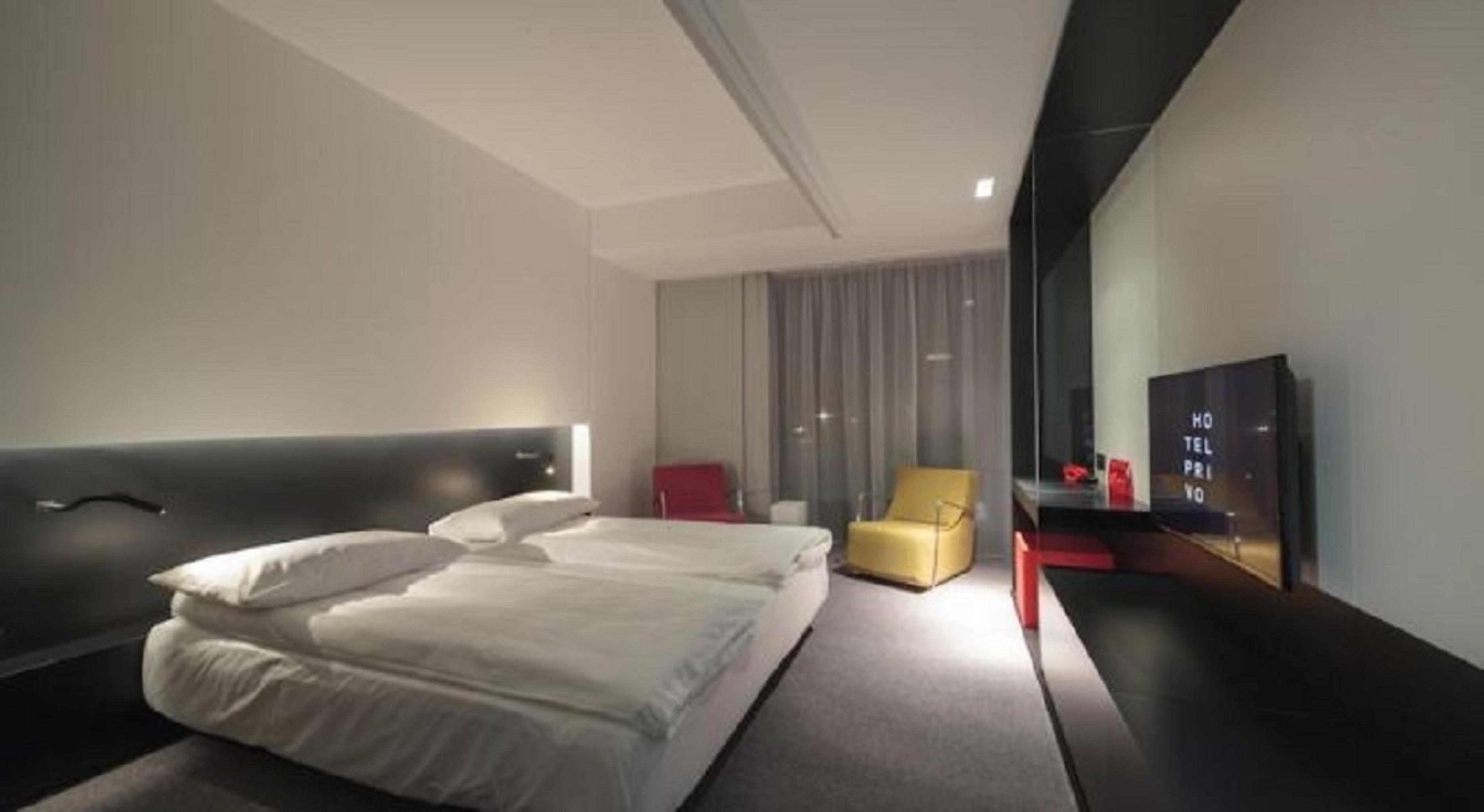 Hotel Privo Тыргу-Муреш Экстерьер фото