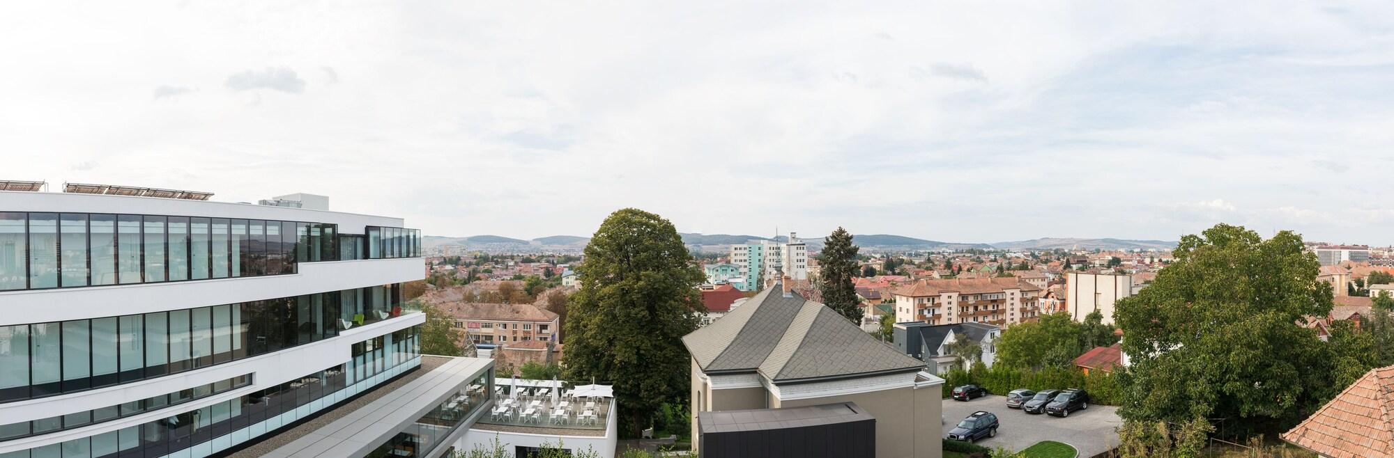 Hotel Privo Тыргу-Муреш Экстерьер фото
